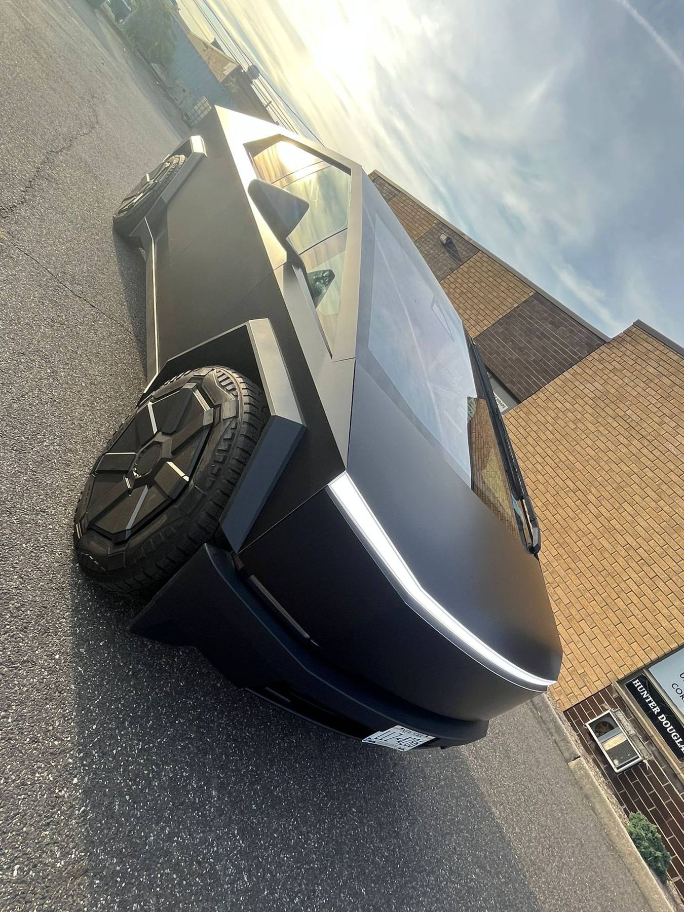 Tesla Cybertruck · matte black