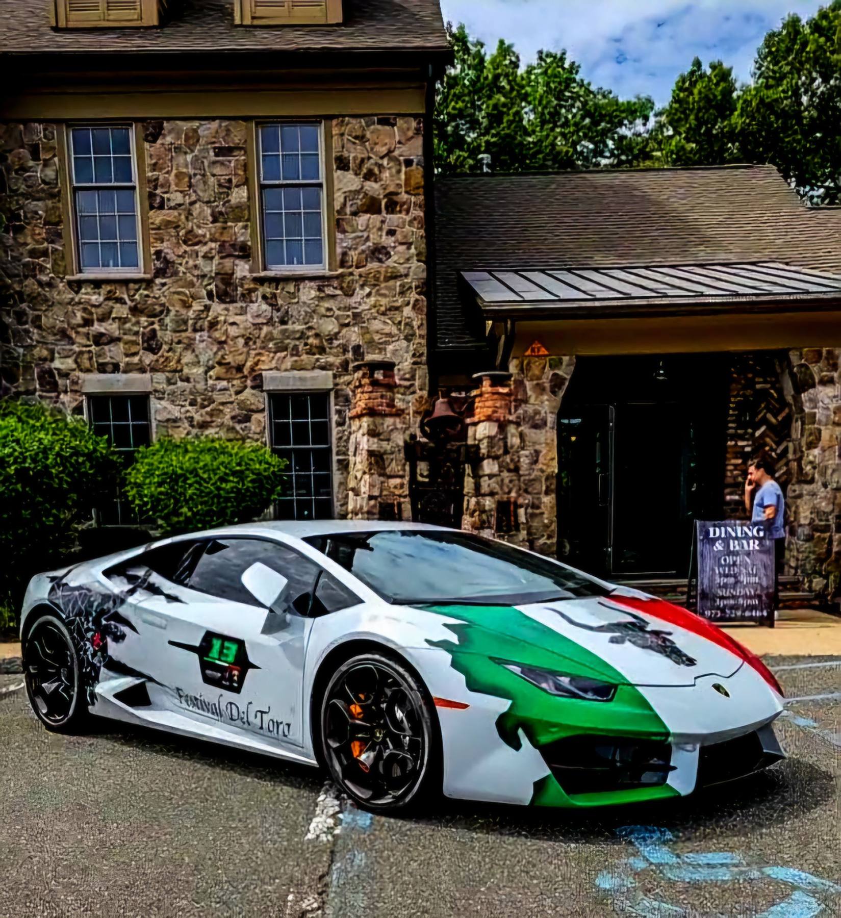 Lamborghini Huracán · custom livery