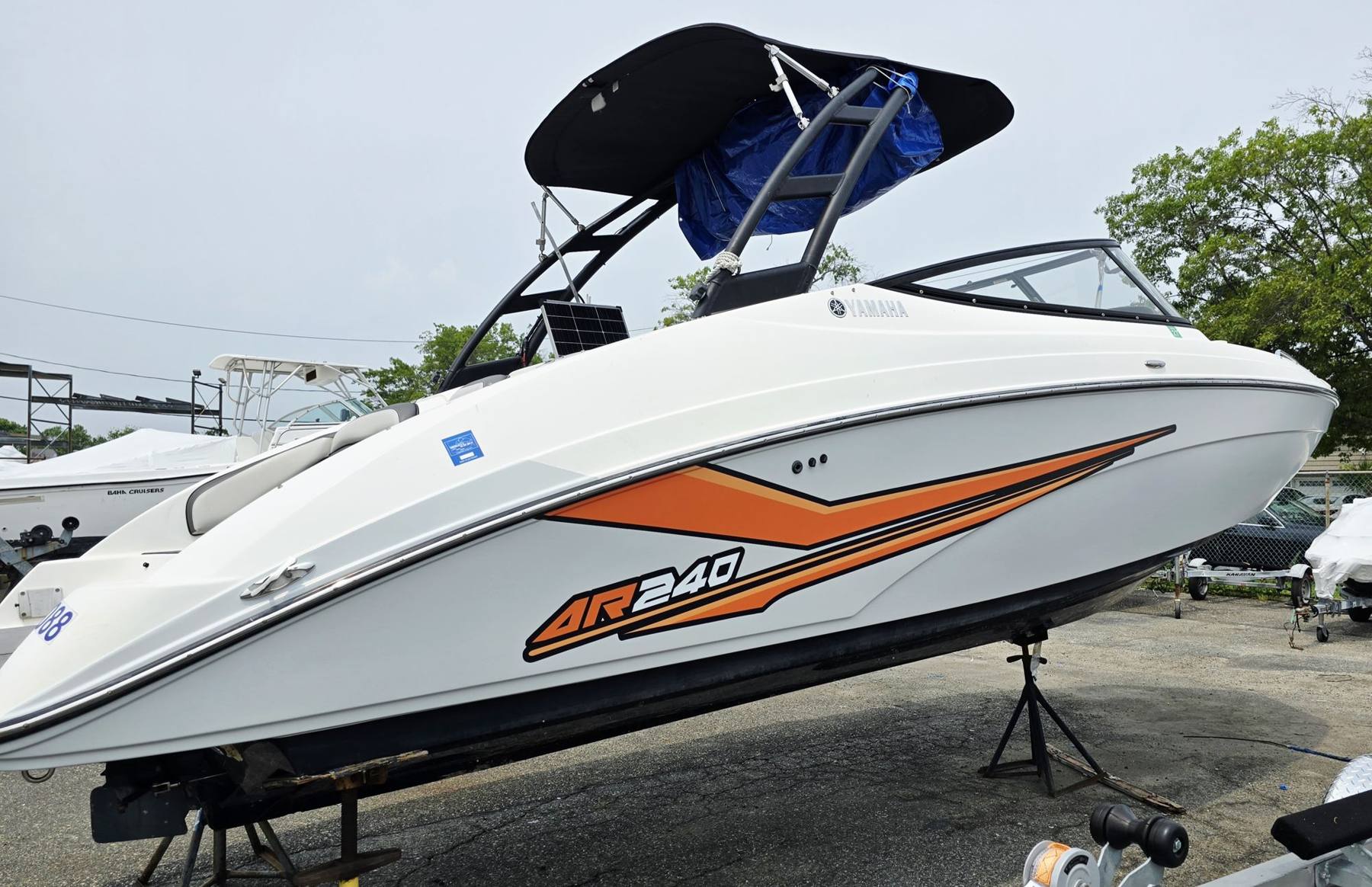 Speedboat · hull graphics