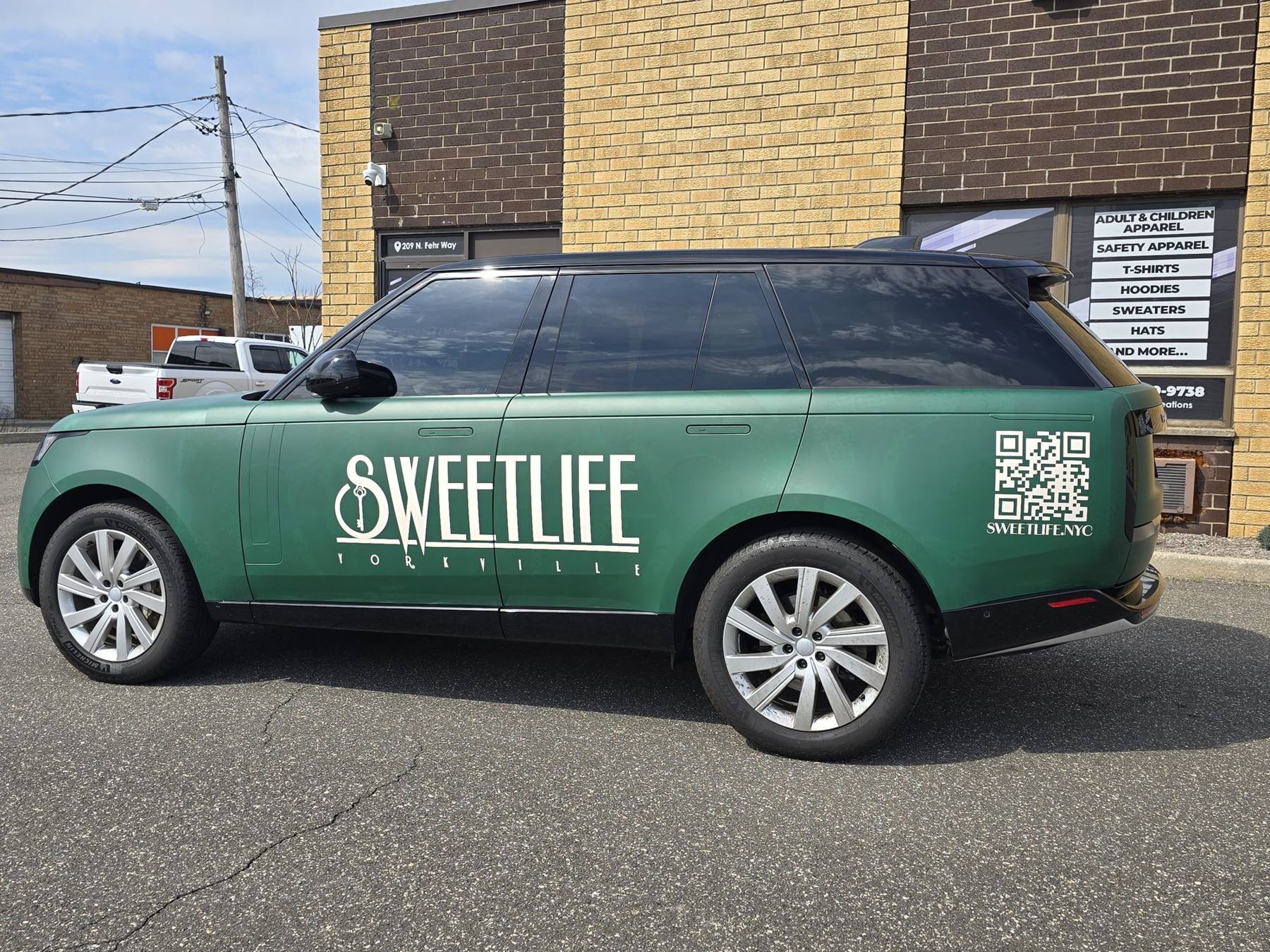 Sweetlife · Range Rover branding